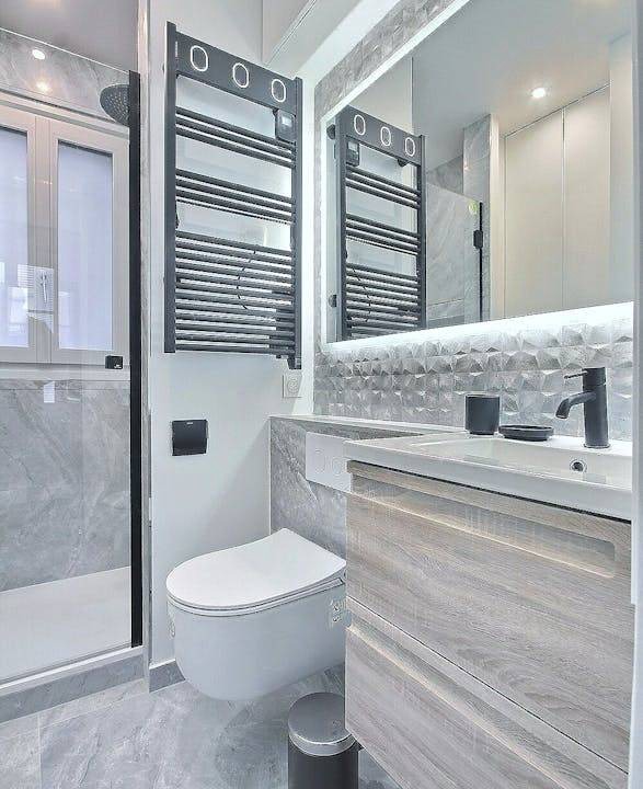 Photo of Bathroom in Faubourg Saint-Germain