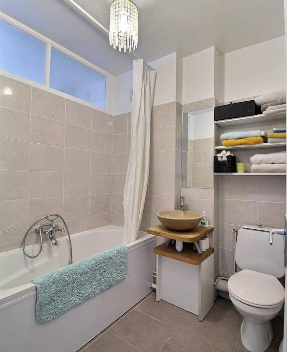 Photo of Bathroom in 16th Arrondissement