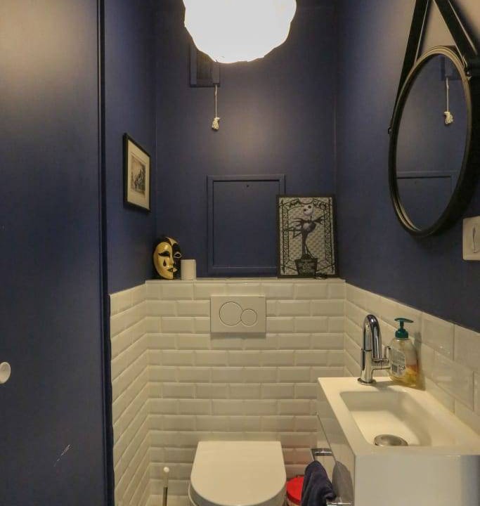 Photo of Bathroom in Combat