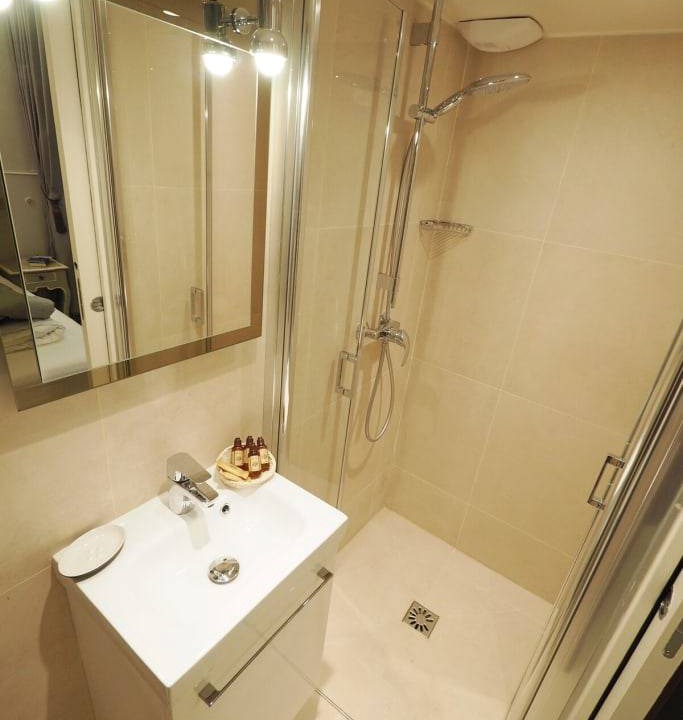 Photo of Bathroom in Palais-Royal