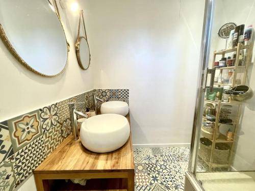 Photo of Bathroom in Asnieres-sur-Seine