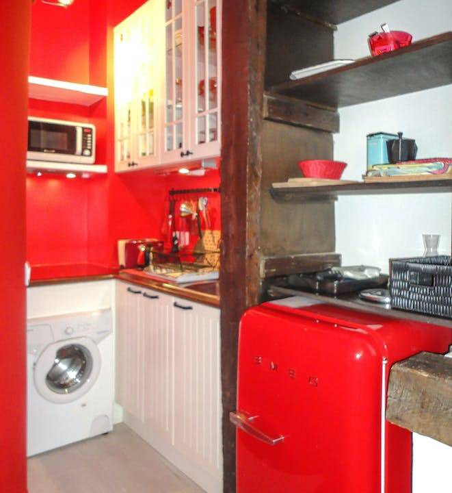 Photo of Kitchen in Arts-et-Metiers
