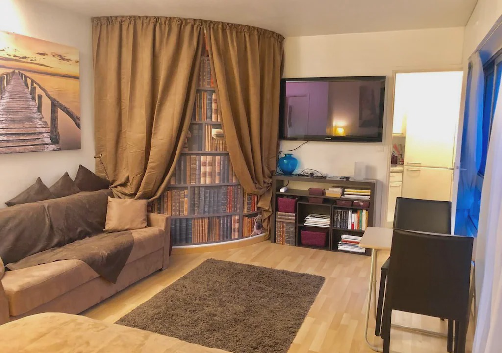 Photo of Livingroom in Chaillot