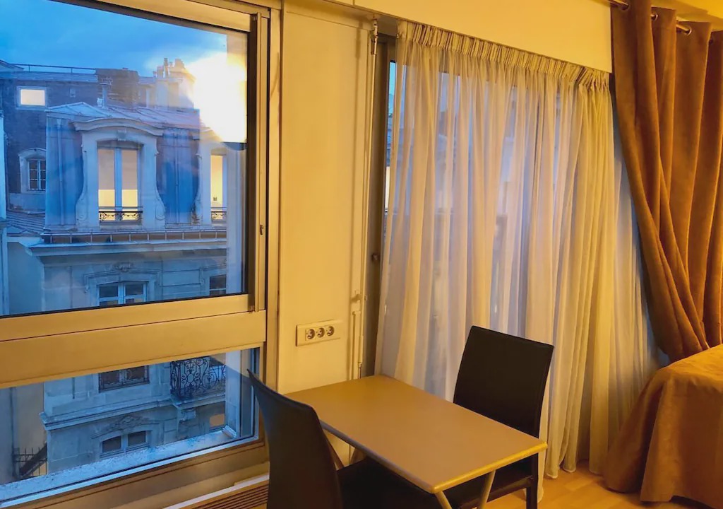 Photo of Livingroom in Chaillot