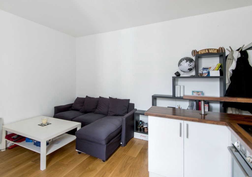 Photo of Livingroom in Republique–Point-du-Jour