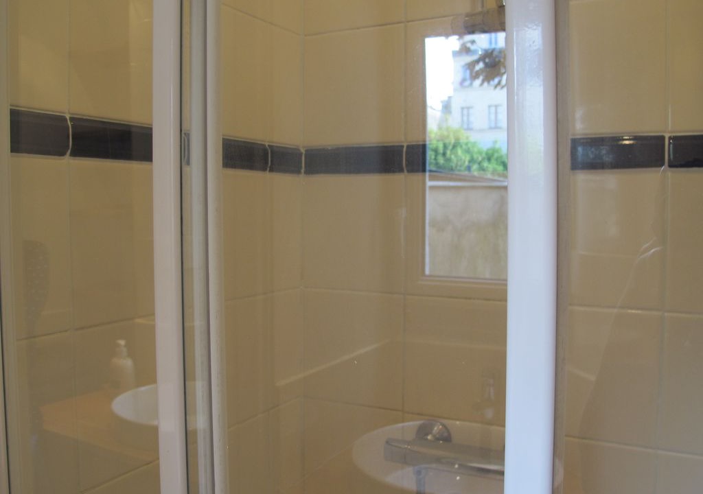Photo of Bathroom in 9th Arrondissement