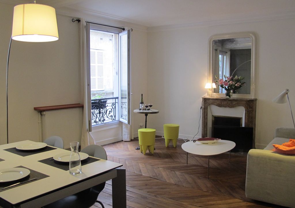 Photo of Livingroom in 9th Arrondissement