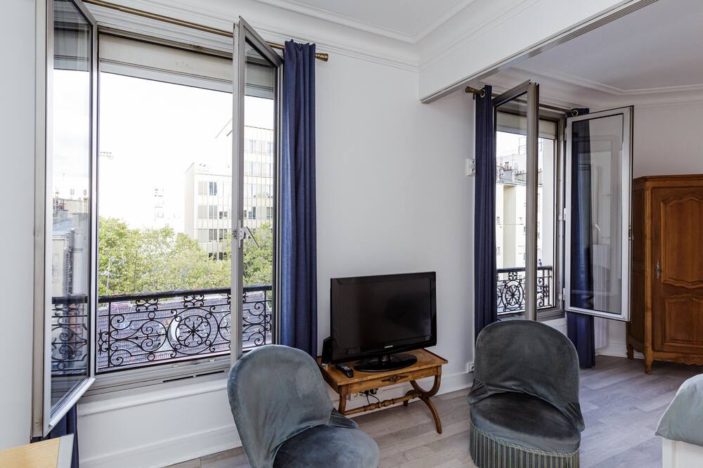 Photo of Livingroom in Clichy