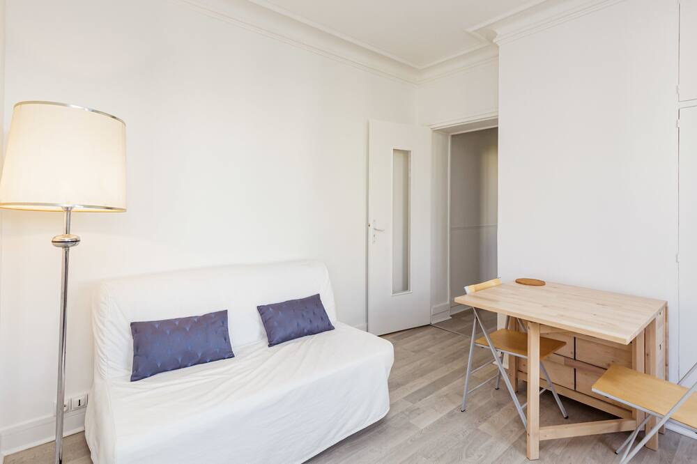 Photo of Livingroom in Clichy