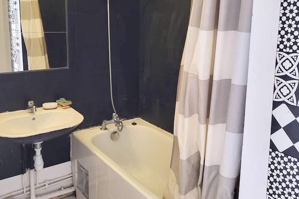 Photo of Bathroom in Asnieres-sur-Seine