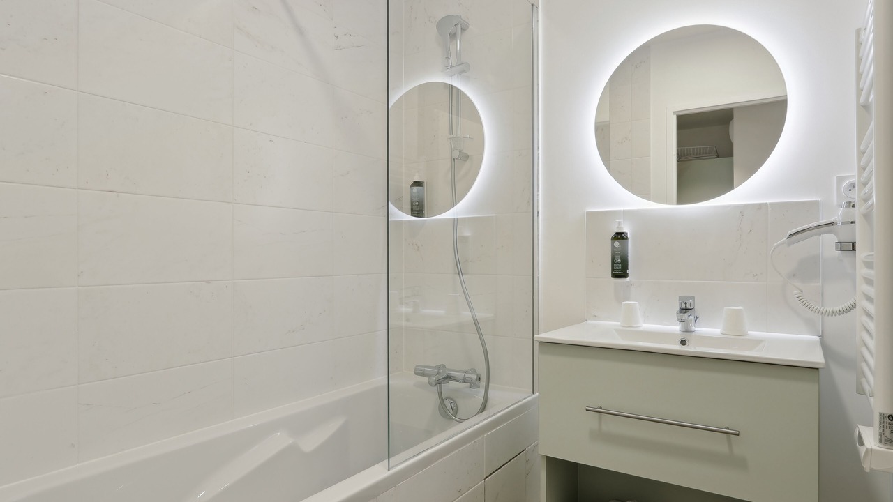 Photo of Bathroom in Noisy-le-Grand