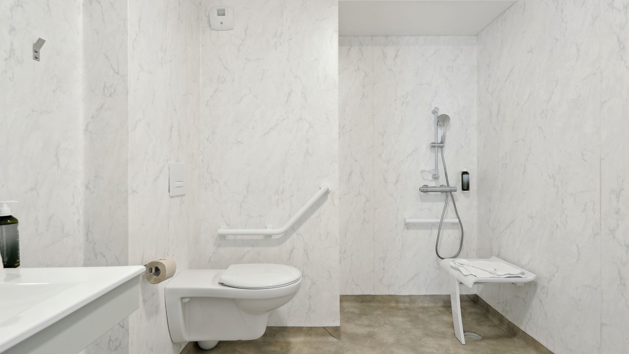 Photo of Bathroom in Noisy-le-Grand