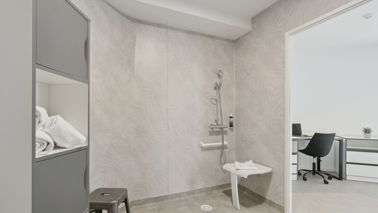 Photo of Bathroom in Noisy-le-Grand