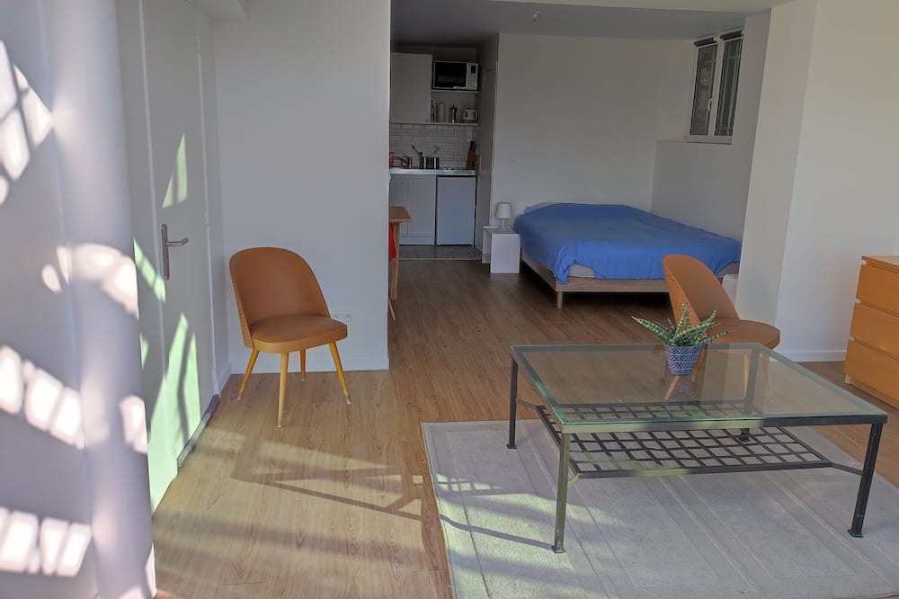 Photo of Bedroom in Garches