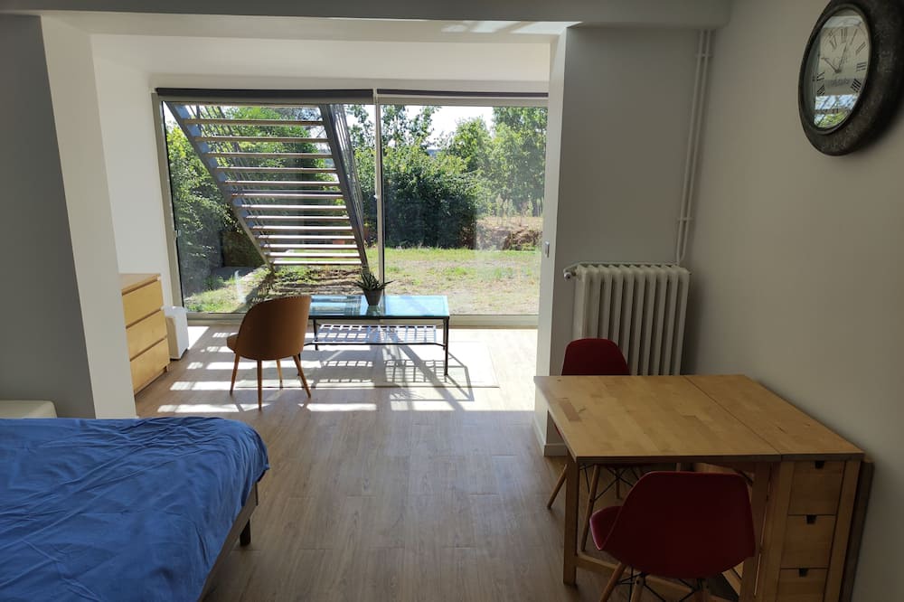Photo of Bedroom in Garches