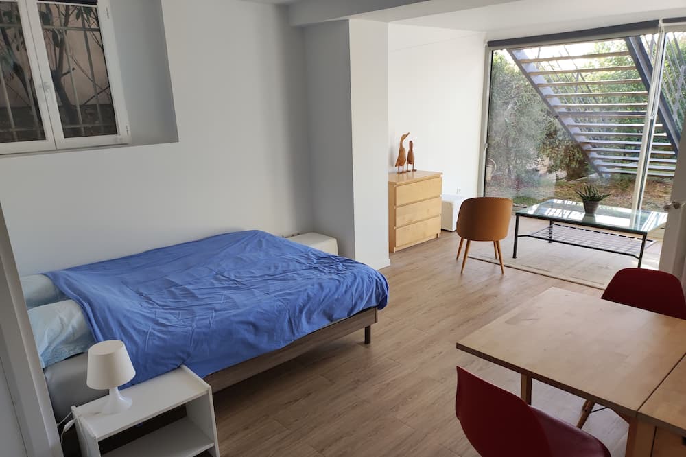Photo of Bedroom in Garches