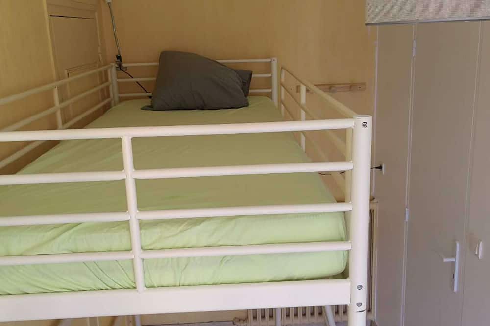 Photo of Bedroom in Neuilly-Plaisance