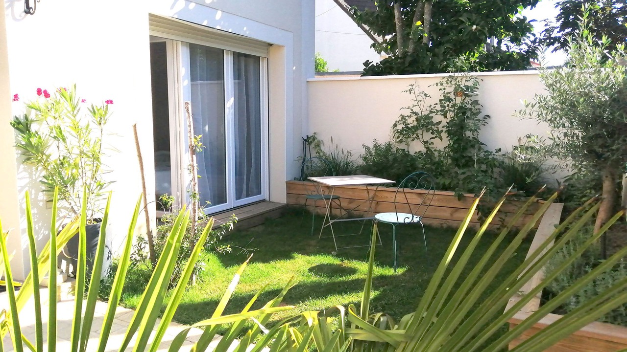Photo of Outdoor in Clamart