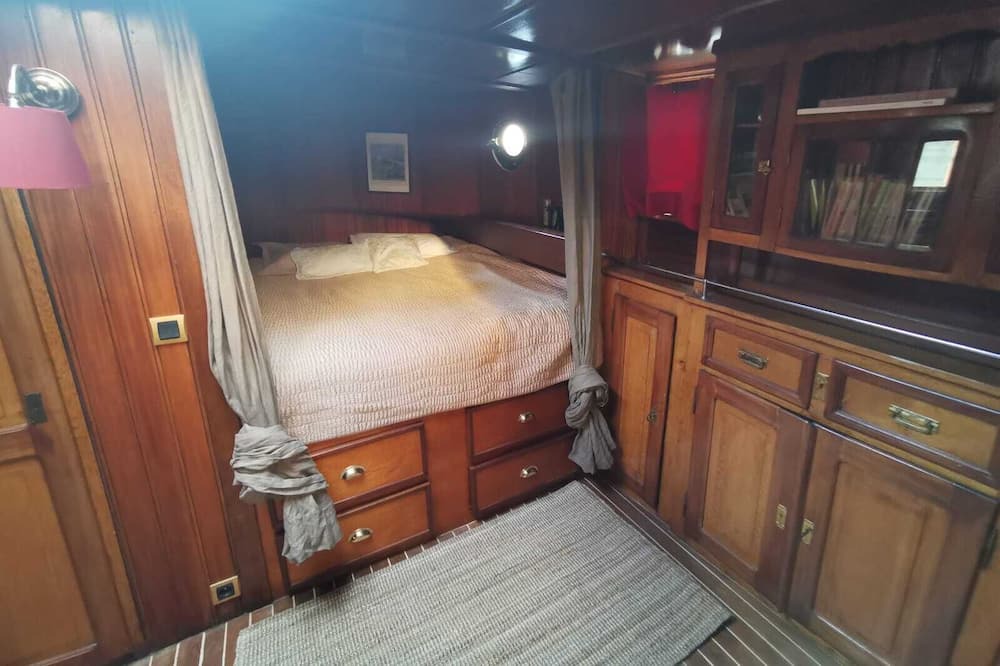 Photo of Bedroom in Saint-Germain-l'Auxerrois