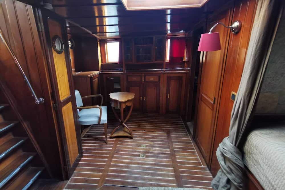 Photo of Bedroom in Saint-Germain-l'Auxerrois