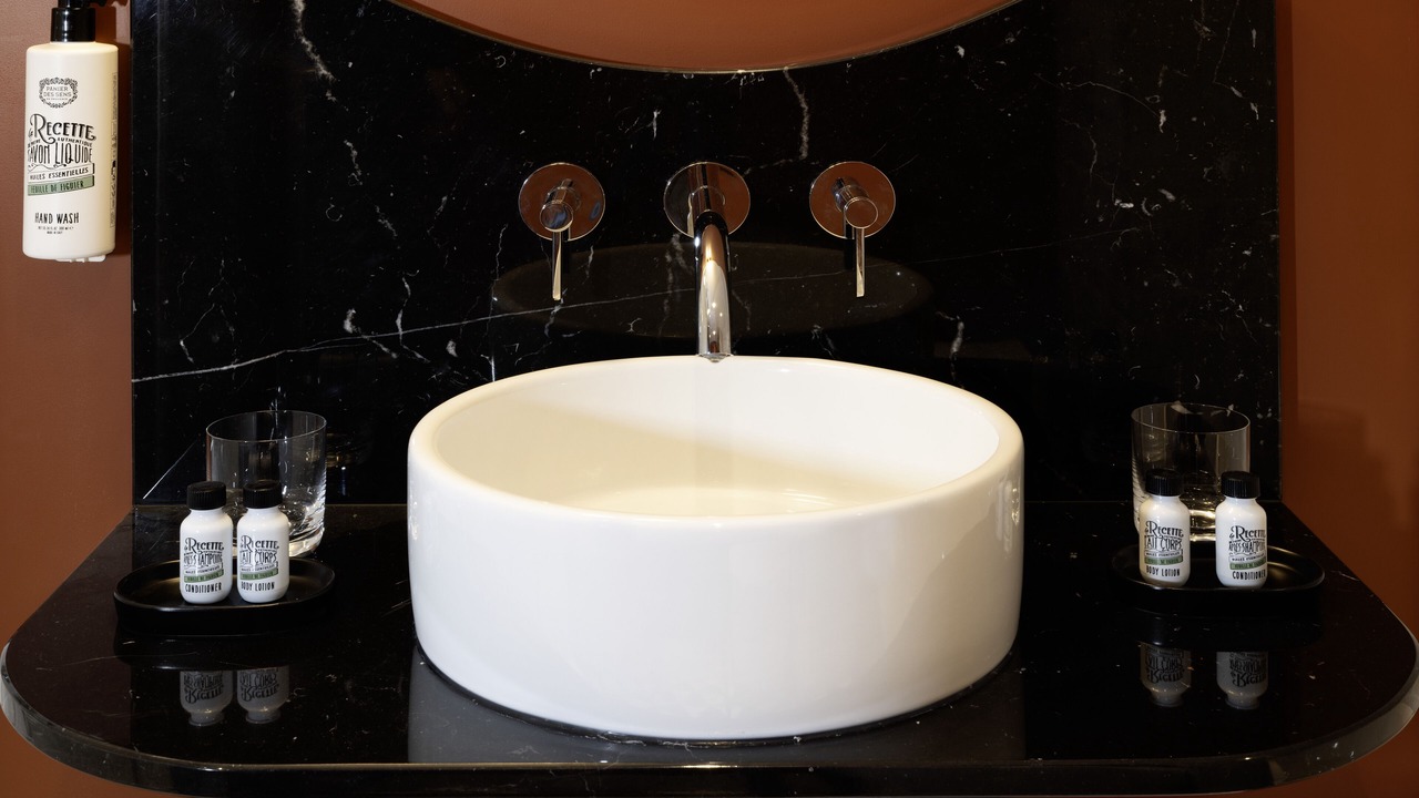 Photo of Bathroom in Quartier de la Folie-Mericourt