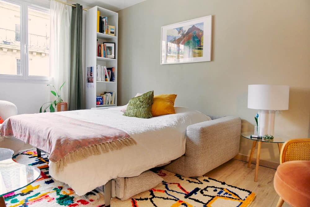 Photo of Bedroom in Saint-Lambert