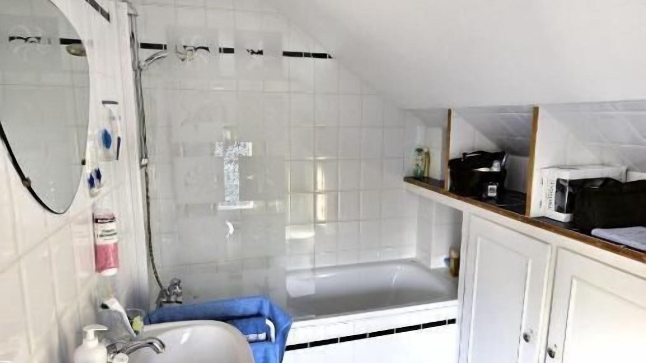 Photo of Bathroom in Parapluies