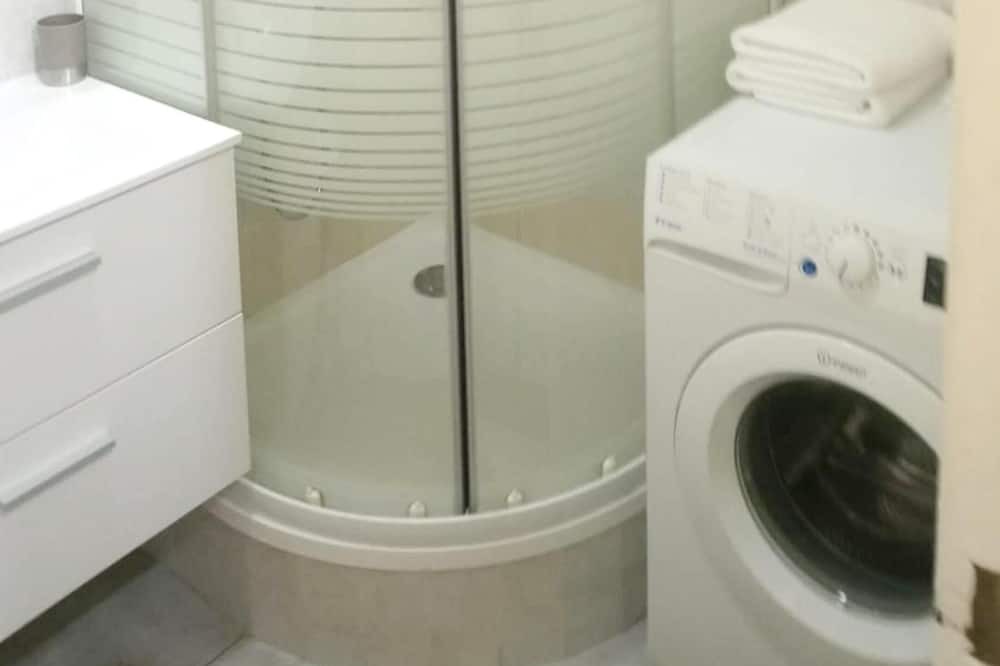 Photo of Bathroom in Les Pavillons-sous-Bois