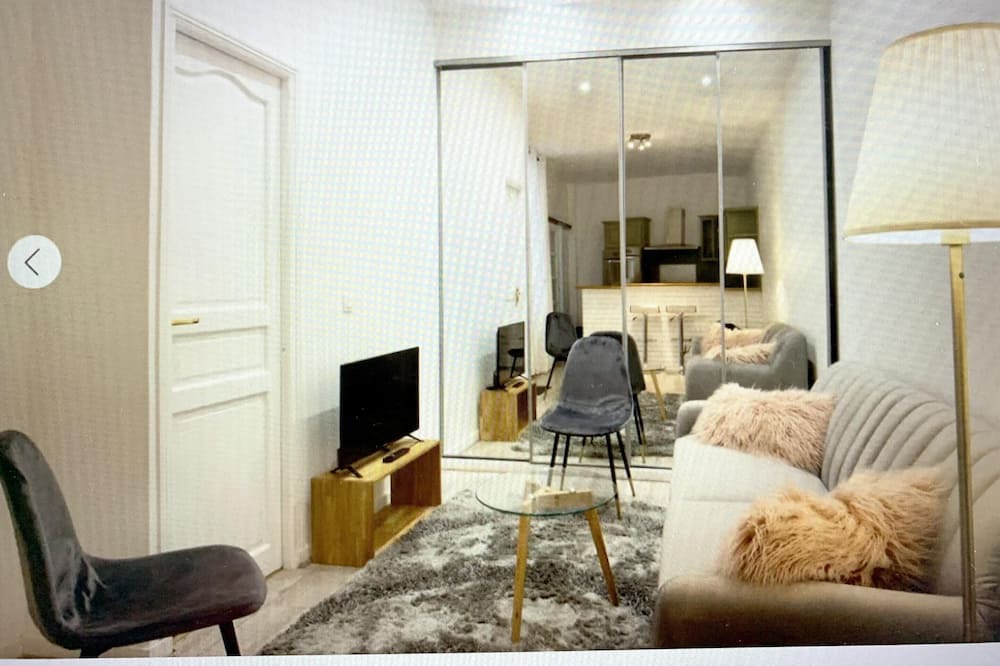 Photo of Livingroom in Passy