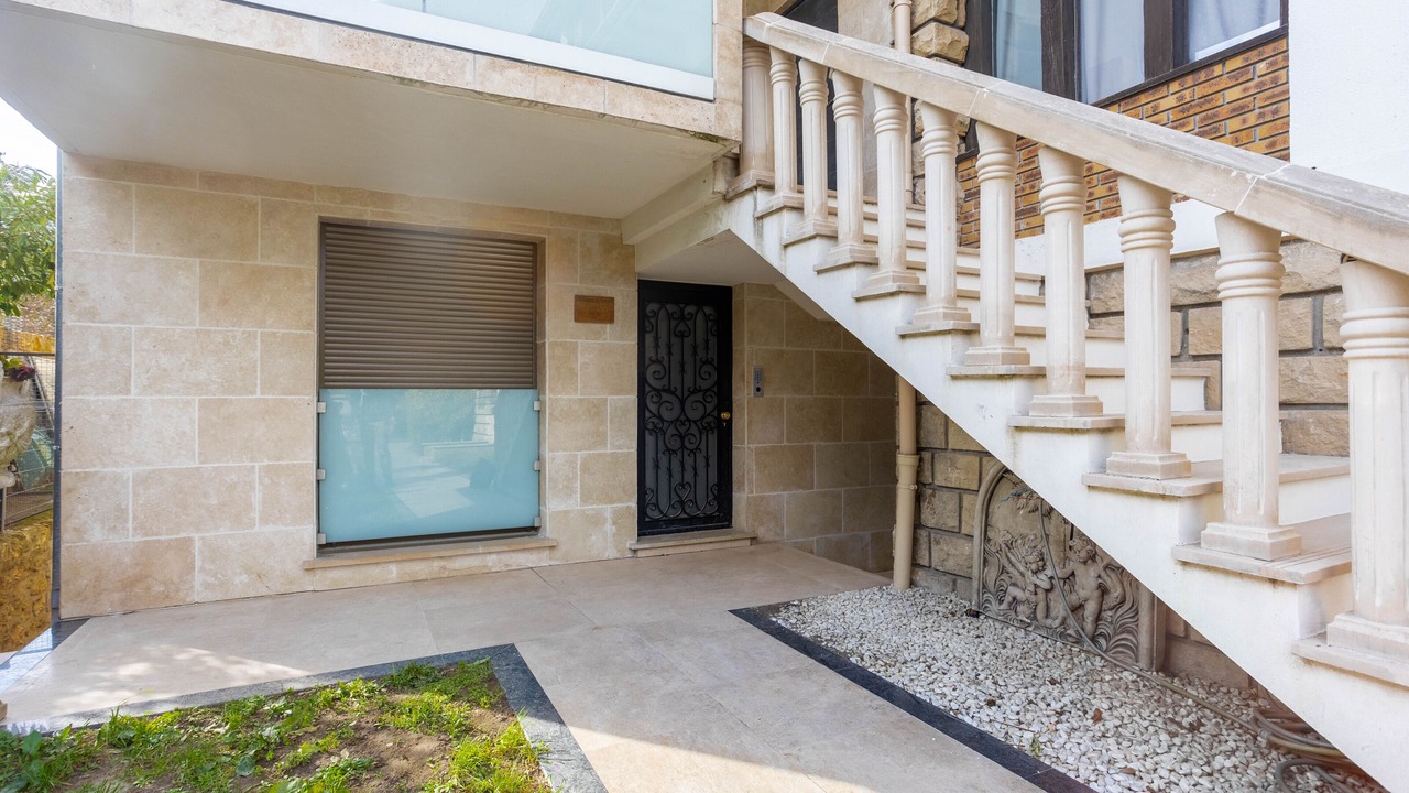 Photo of Outdoor in Neuilly-sur-Marne