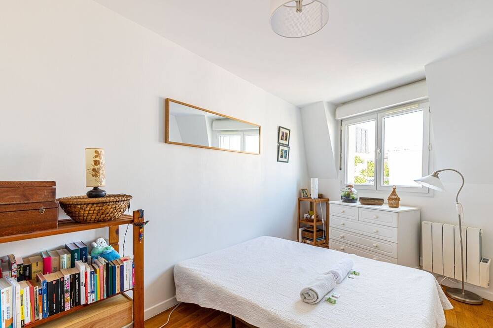 Photo of Bedroom in Les Lilas