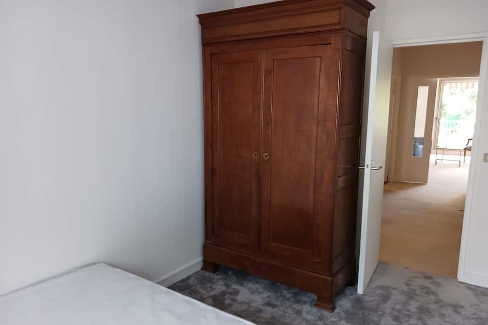 Photo of Bedroom in Sceaux