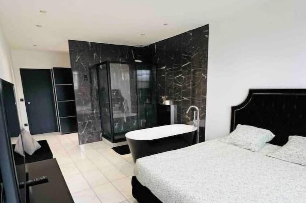 Photo of Bedroom in Livry-Gargan