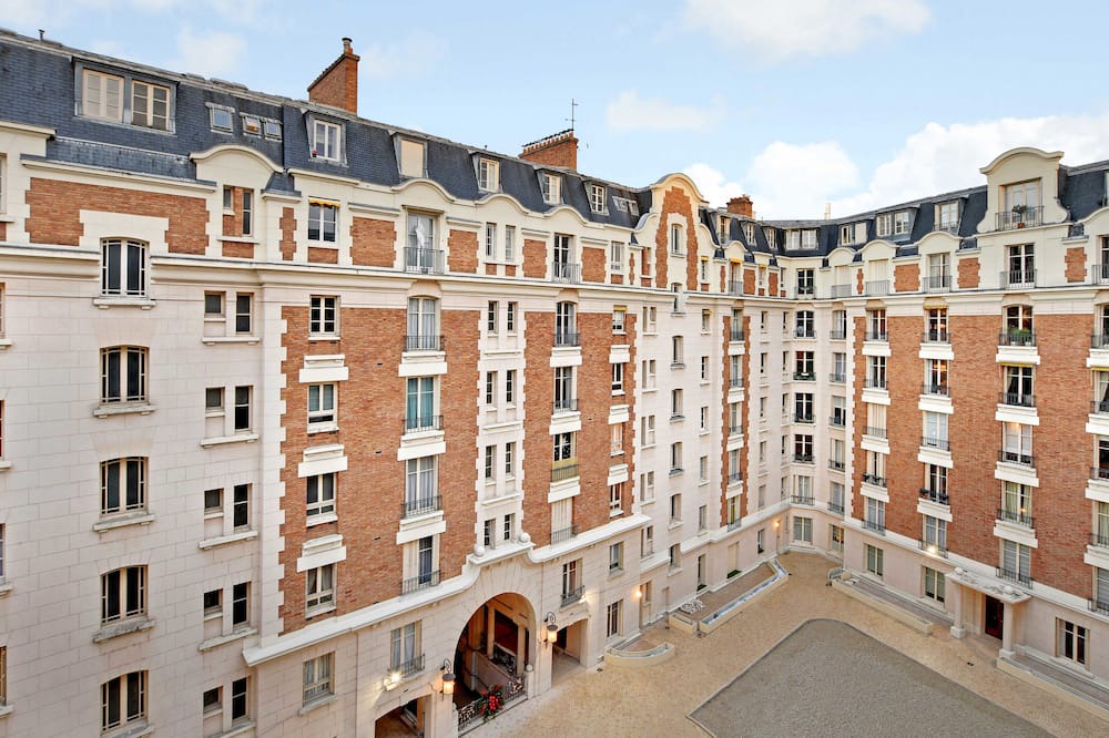 Photo of Outdoor in Neuilly-sur-Seine