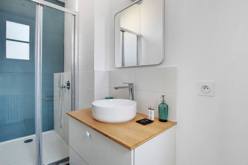 Photo of Bathroom in Neuilly-sur-Seine