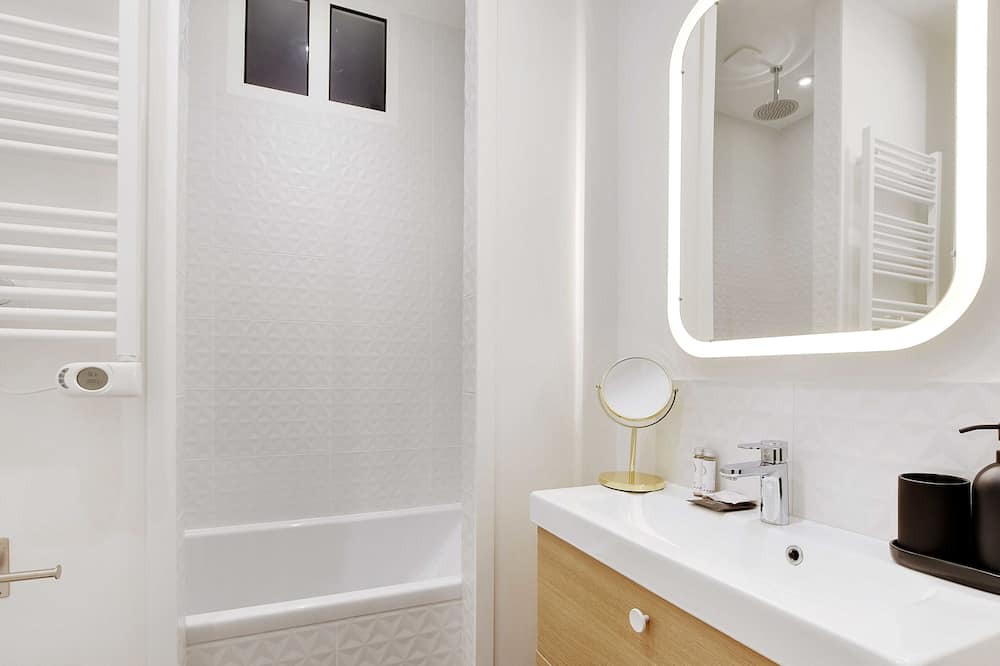 Photo of Bathroom in Neuilly-sur-Seine