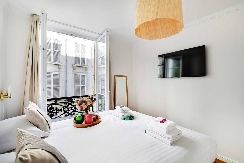 Photo of Bedroom in Enfants-Rouges