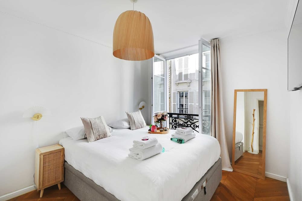 Photo of Bedroom in Enfants-Rouges