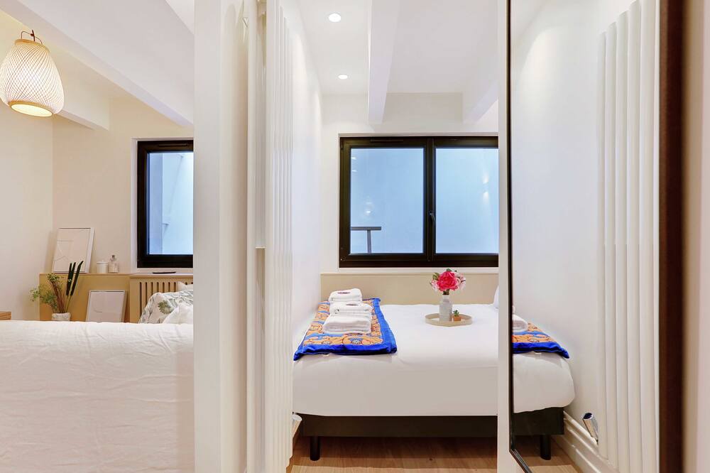 Photo of Bedroom in 16th Arrondissement