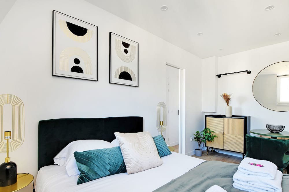 Photo of Bedroom in Belleville