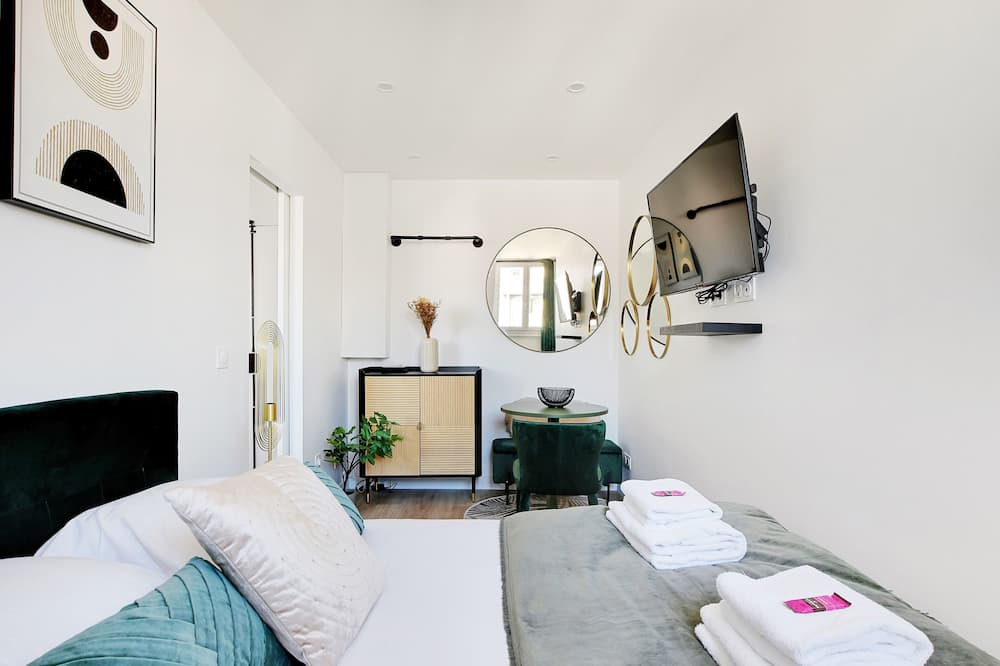 Photo of Livingroom in Belleville