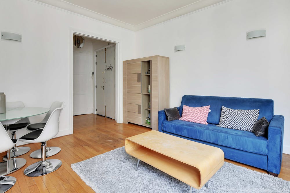 Photo of Livingroom in 16th Arrondissement