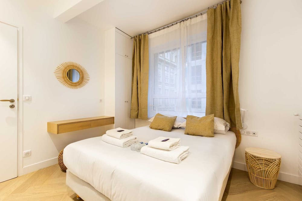 Photo of Bedroom in 16th Arrondissement