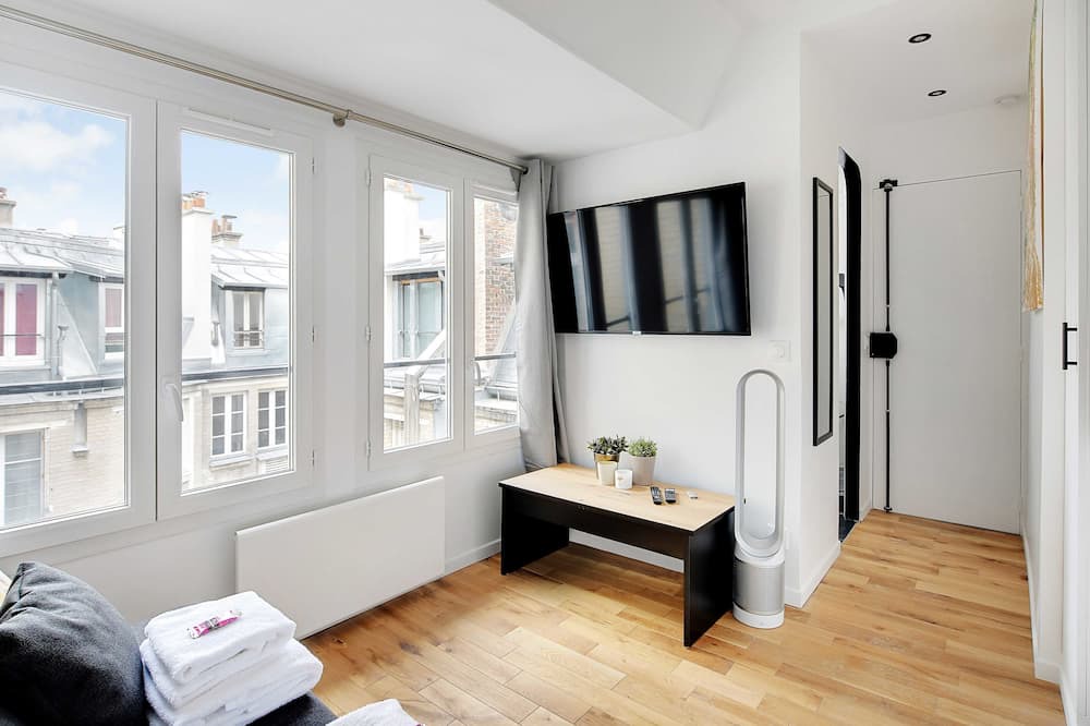 Photo of Livingroom in Passy