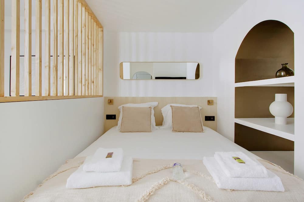 Photo of Bedroom in 16th Arrondissement