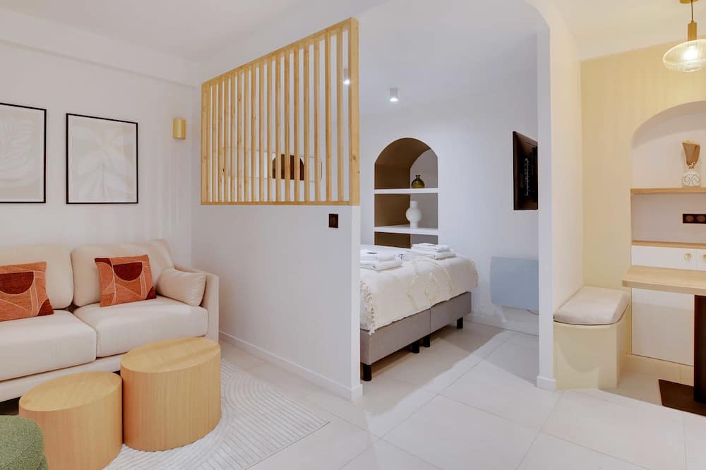Photo of Bedroom in 16th Arrondissement