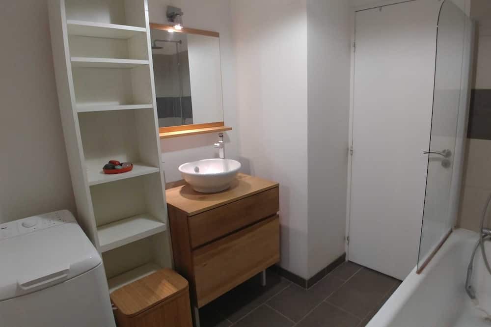 Photo of Bathroom in 13th Arrondissement