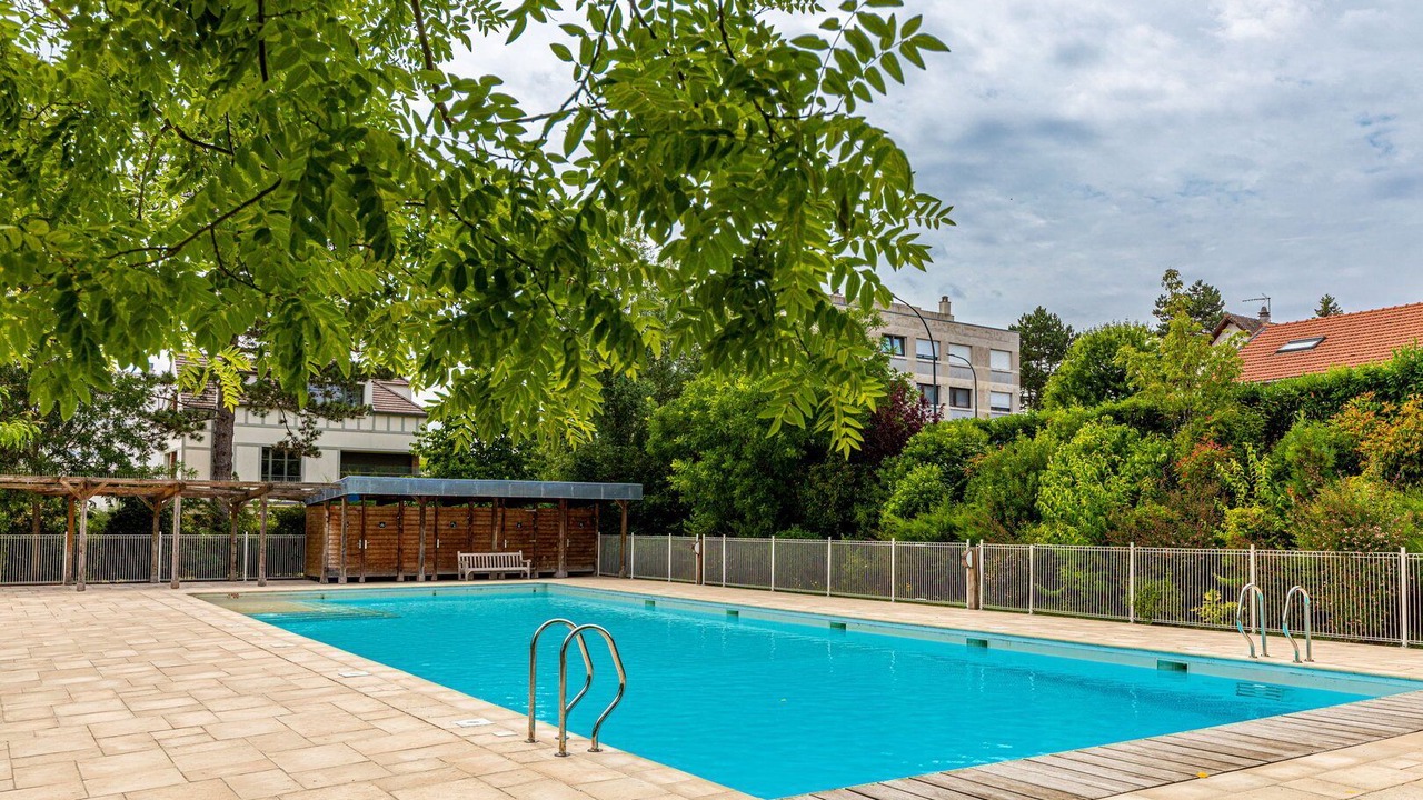 Photo of Outdoor in Garches