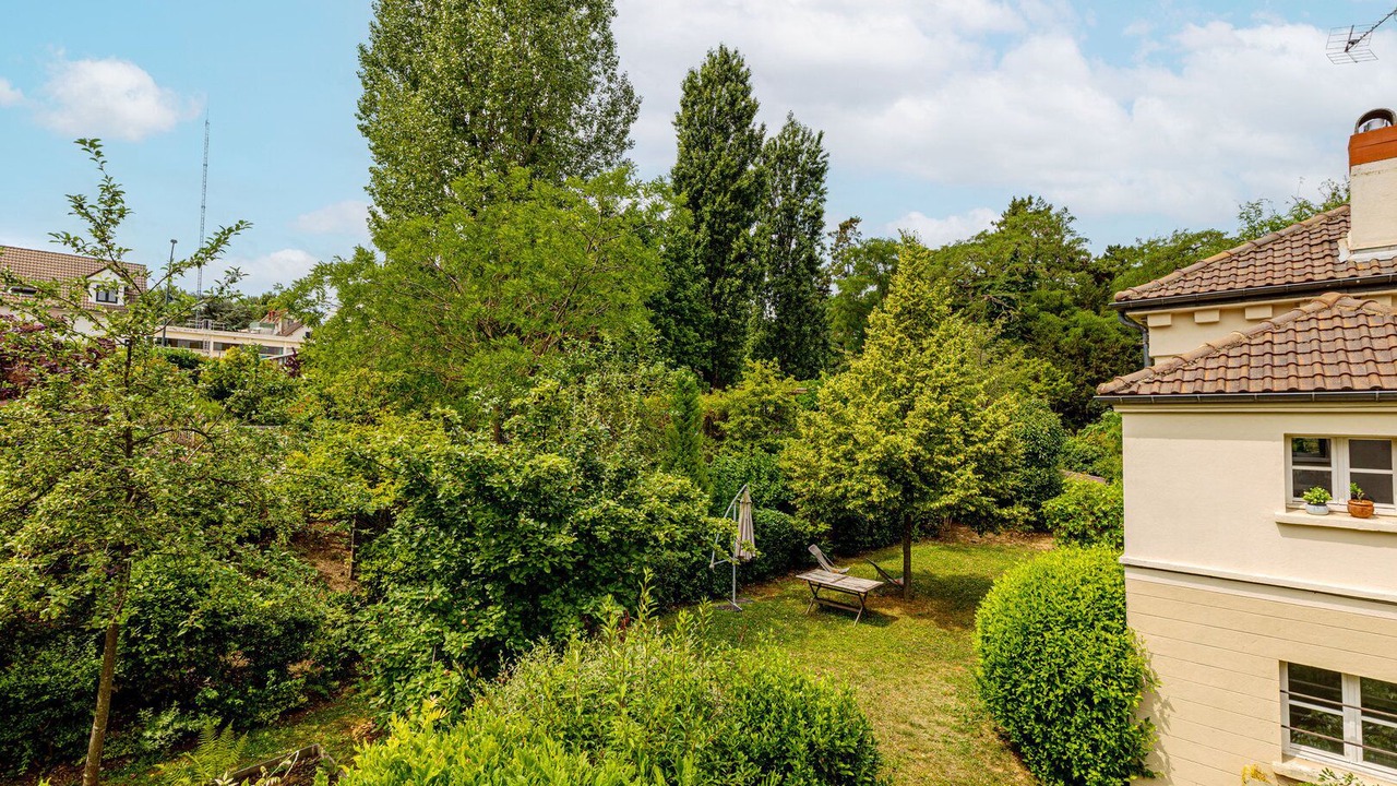 Photo of Outdoor in Garches