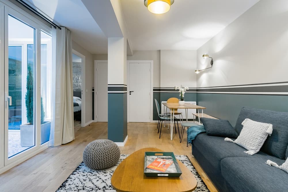 Photo of Livingroom in Arts-et-Metiers